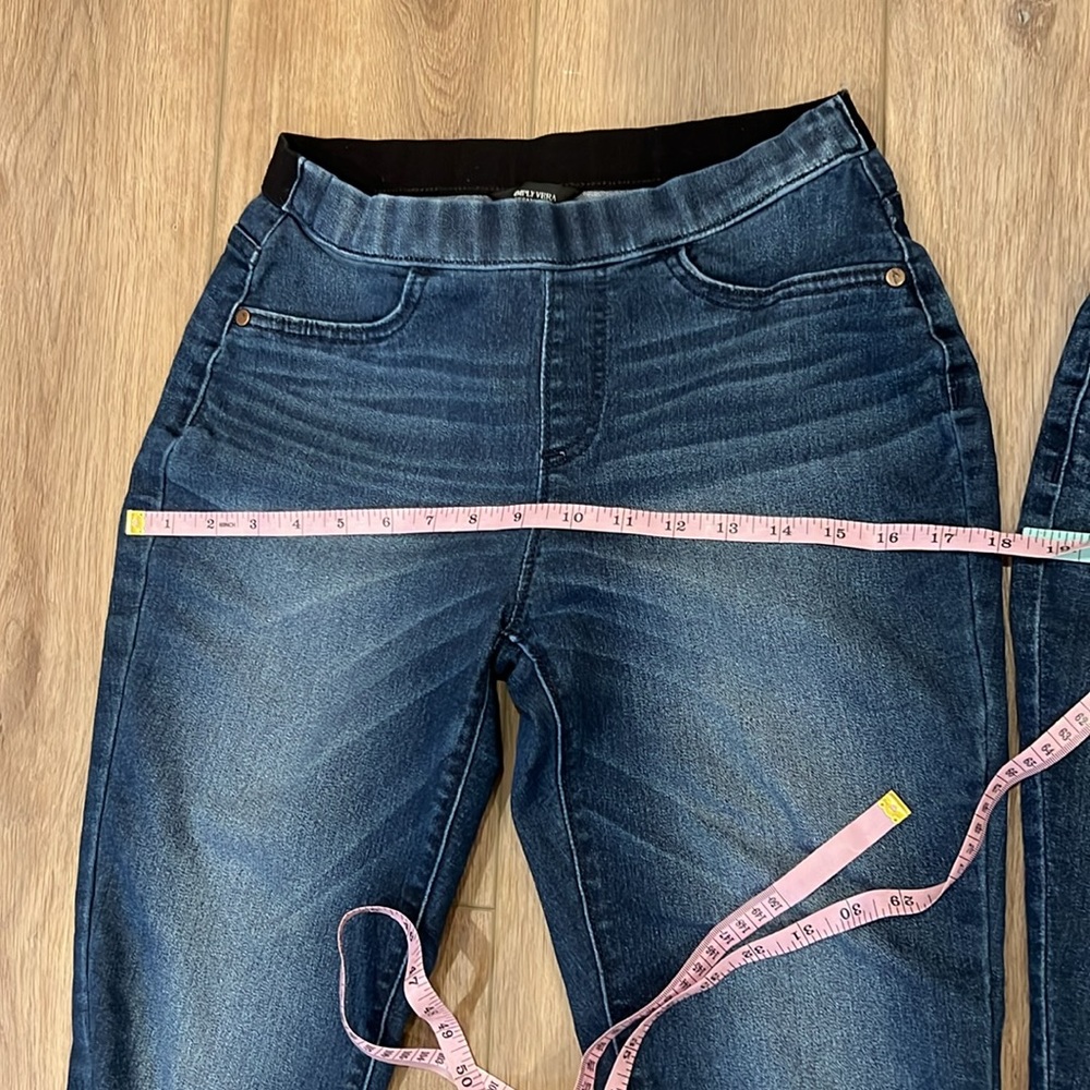 Bundle of Two Identical Simply Vera Vera Wang Cropped Stretch Jeans Size 4 - Picture 7 of 16